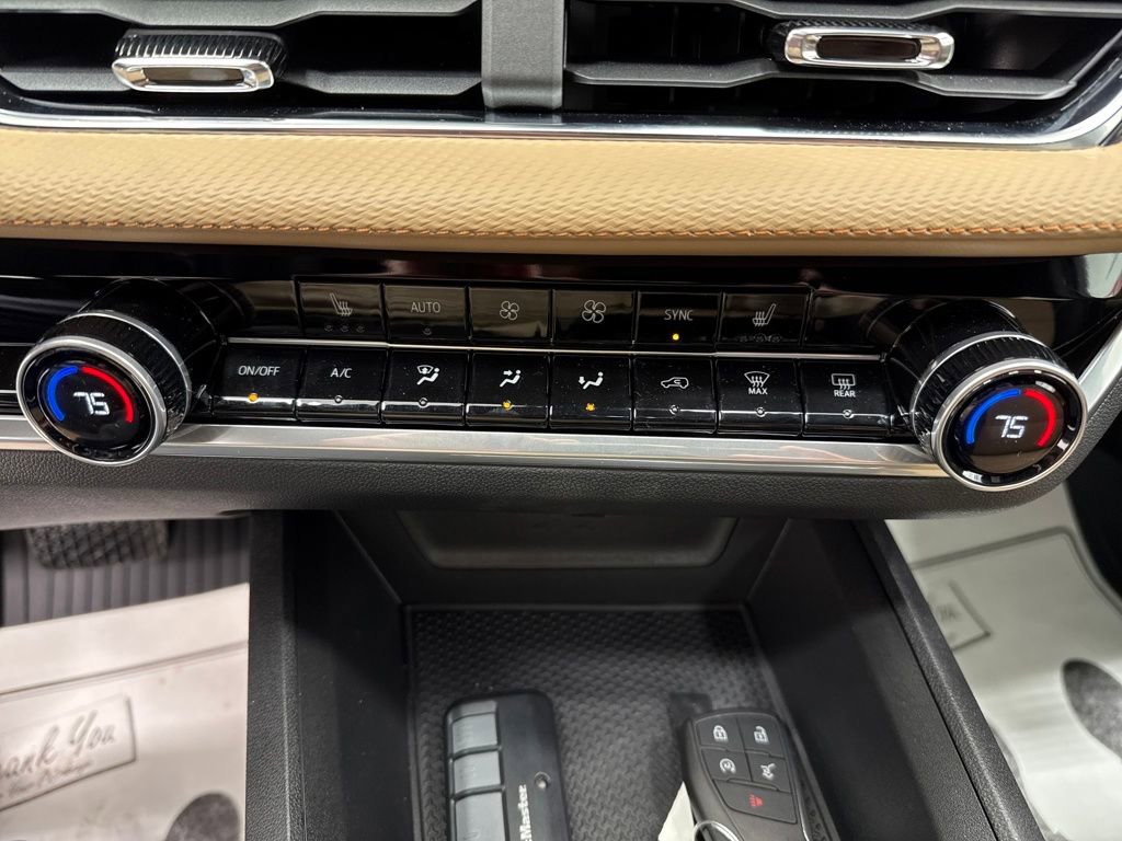 New 2026 Chevrolet Equinox ACTIV w/ LPO, Floor Liner Package image 34