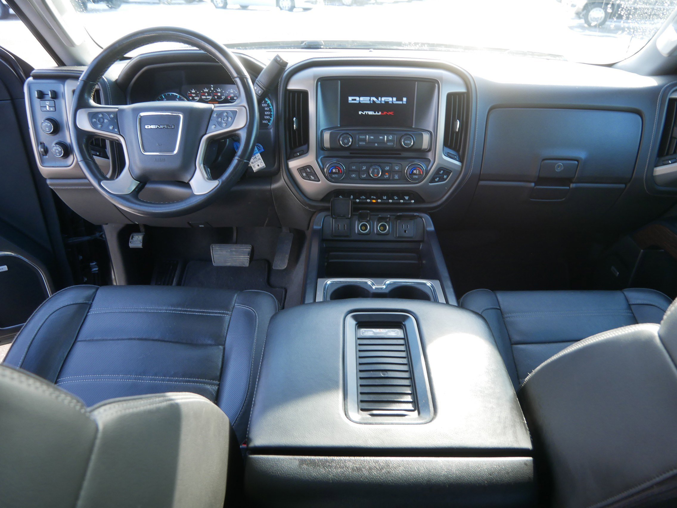 Used 2019 GMC Sierra 3500 Denali w/ Duramax Plus Package image 10