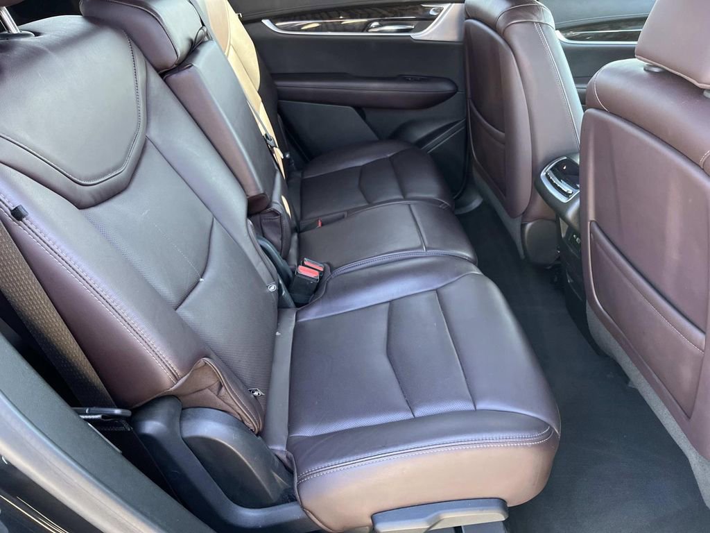 Used 2020 Cadillac XT6 Premium Luxury image 22