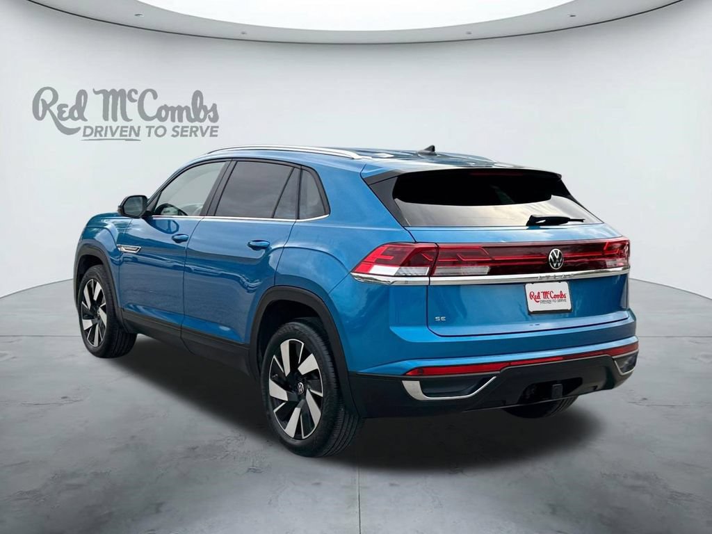 Used 2024 Volkswagen Atlas Cross Sport SE FWD image 3