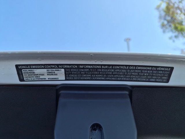 Used 2021 Tesla Model 3 Standard Range Plus RWD image 25