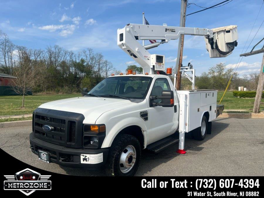 Used 2009 Ford F350 XL RWD image 1