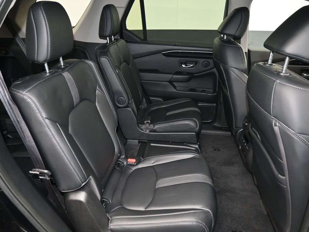 Used 2023 Honda Pilot EX-L image 12