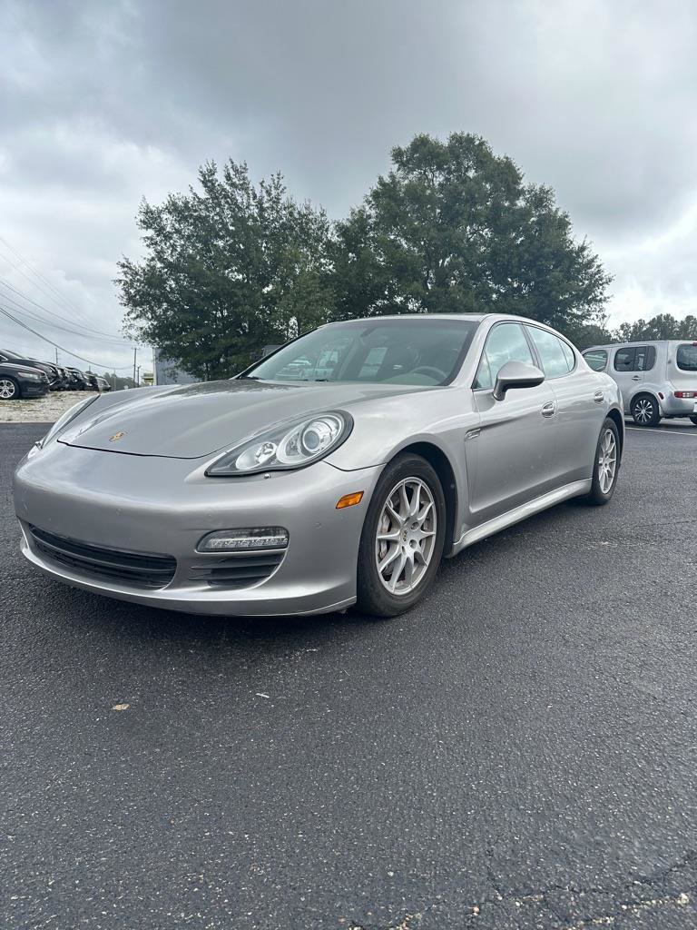 Used 2011 Porsche Panamera 4 image 1