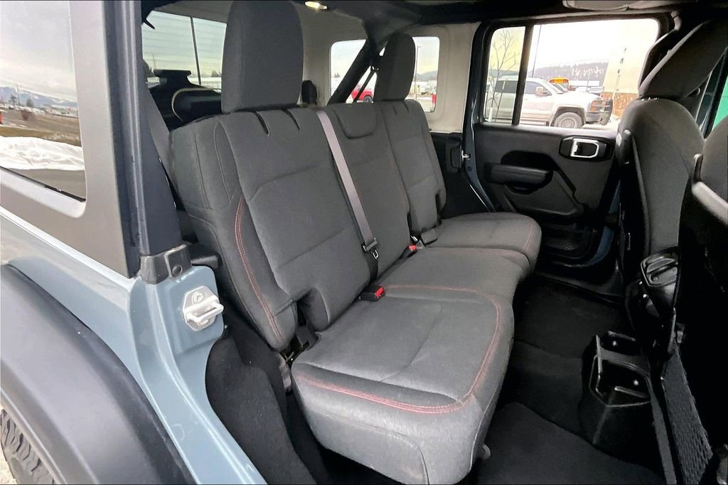 Used 2025 Jeep Wrangler Unlimited Rubicon AWD/4WD image 27