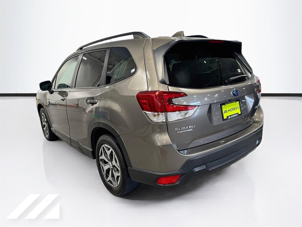 Used 2021 Subaru Forester Premium AWD/4WD image 7