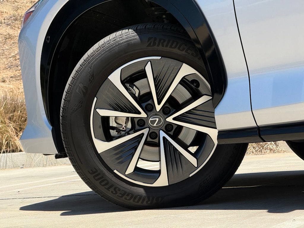 Certified 2024 Lexus RZ 300e Premium w/ Technology Package FWD image 9