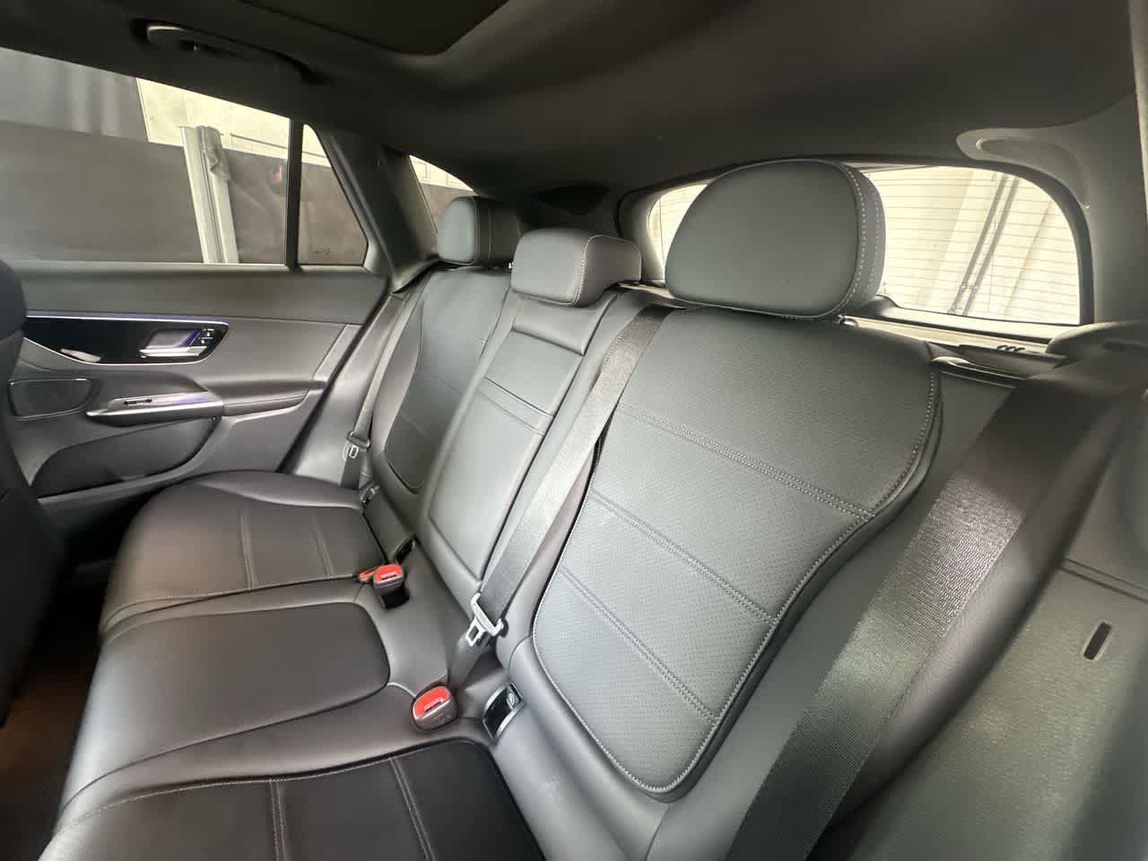Used 2026 Mercedes-Benz GLC 300 image 22