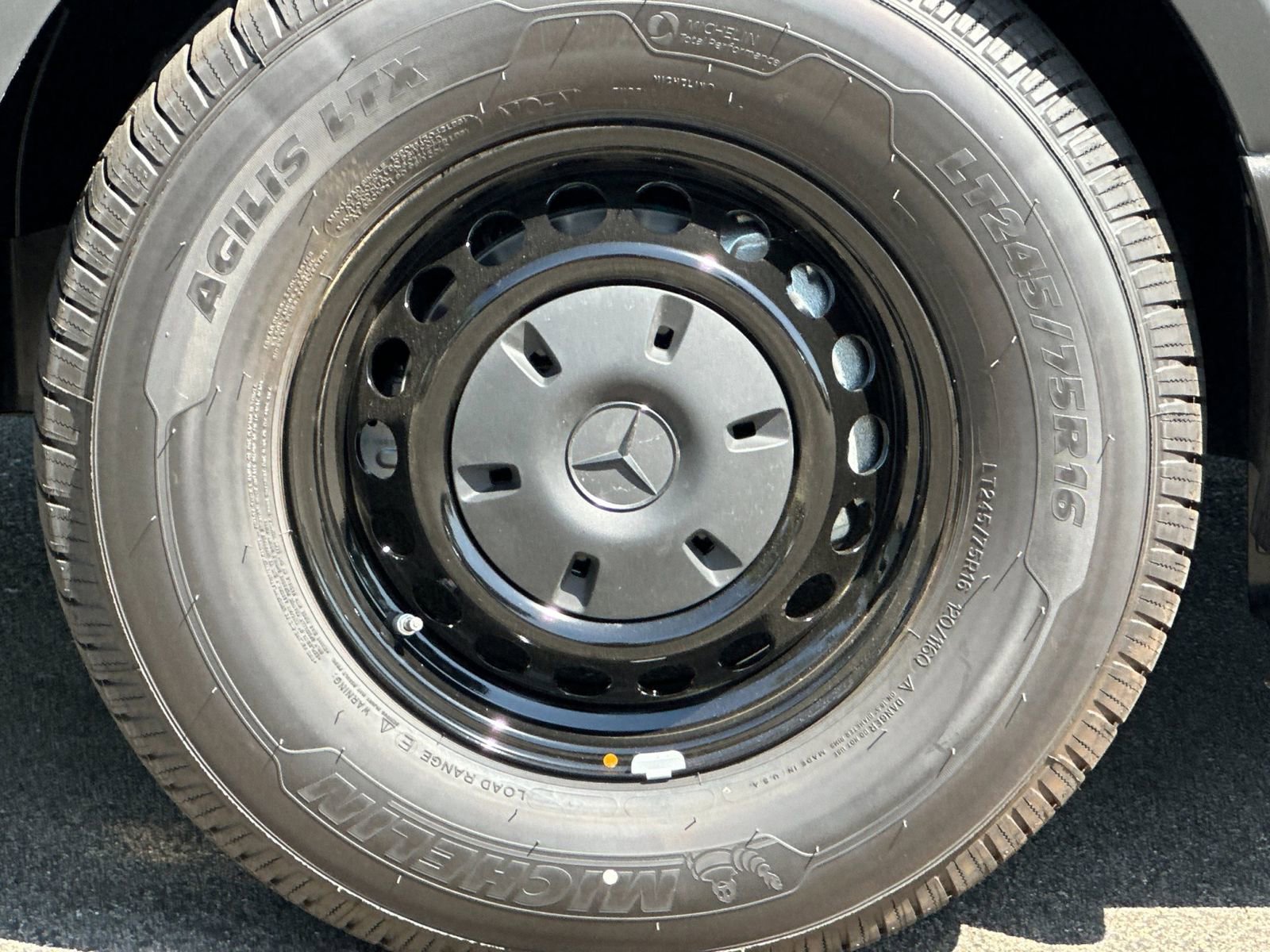 New 2024 Mercedes-Benz eSprinter 170 Cargo image 31