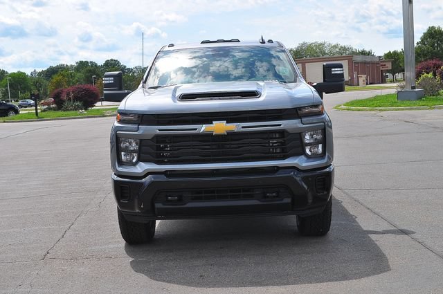 New 2026 Chevrolet Silverado 2500 Custom w/ Custom Value Package AWD/4WD image 6