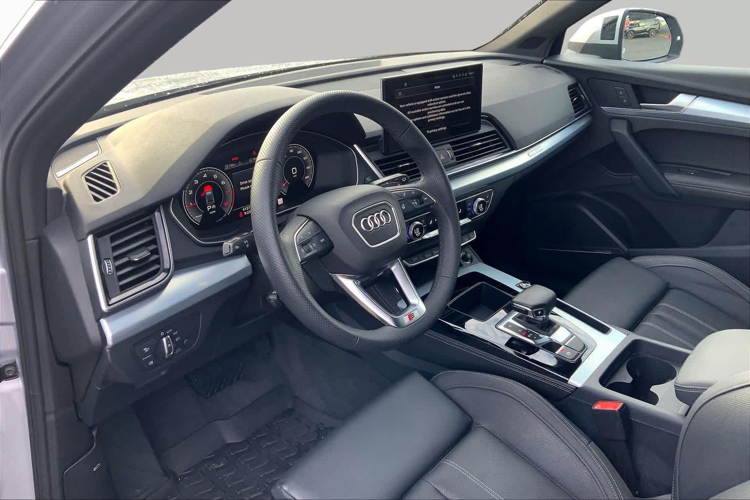 Used 2024 Audi Q5 2.0T Premium Plus w/ Premium Plus Package AWD/4WD image 18