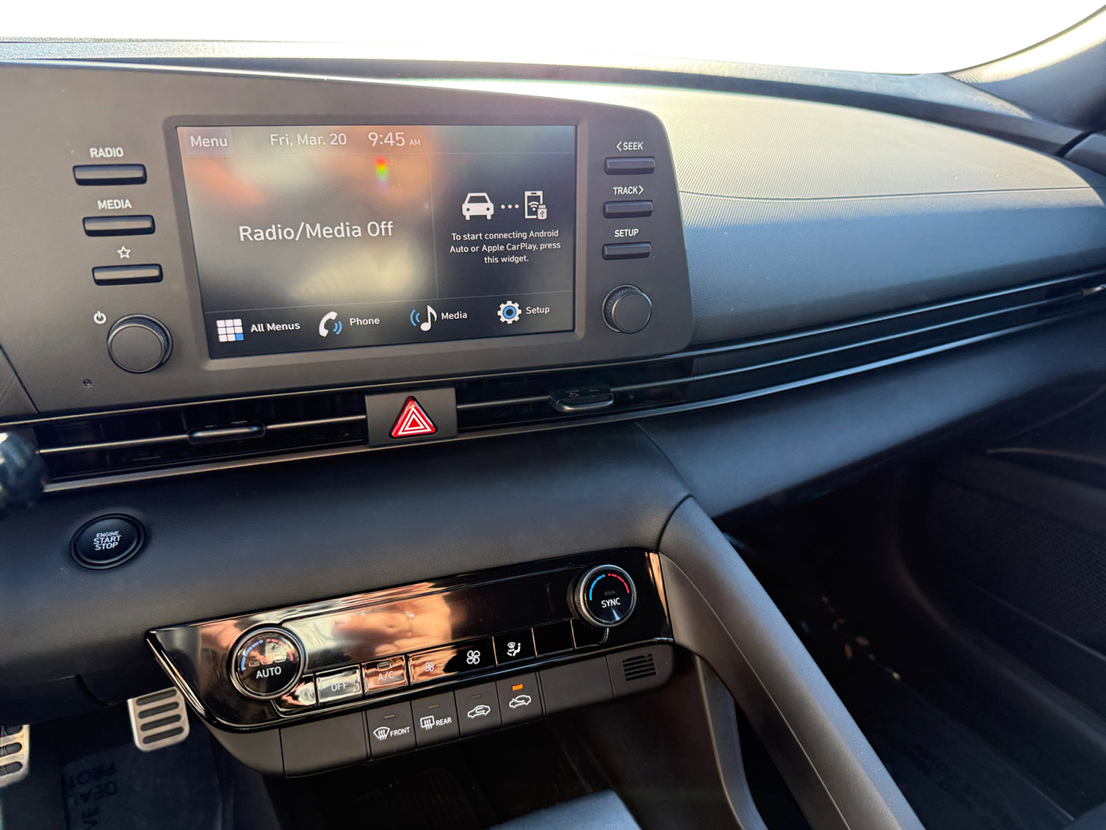 Certified 2025 Hyundai Elantra Sport image 12