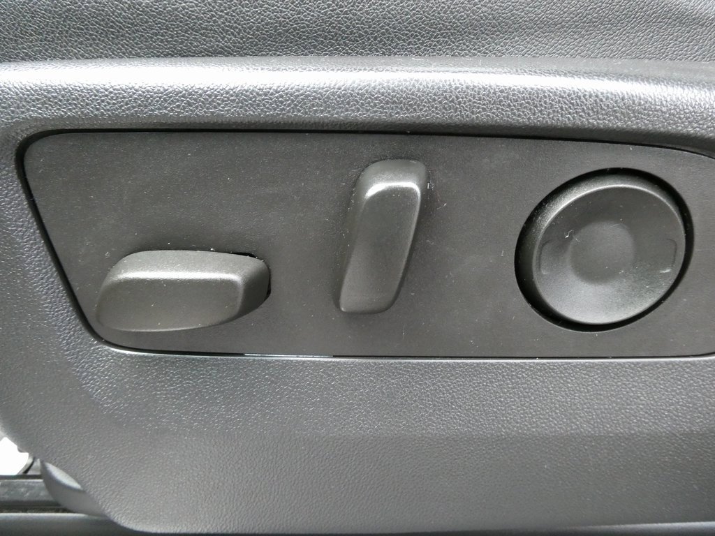 Certified 2024 Chevrolet Silverado 2500 High Country w/ Technology Package image 24