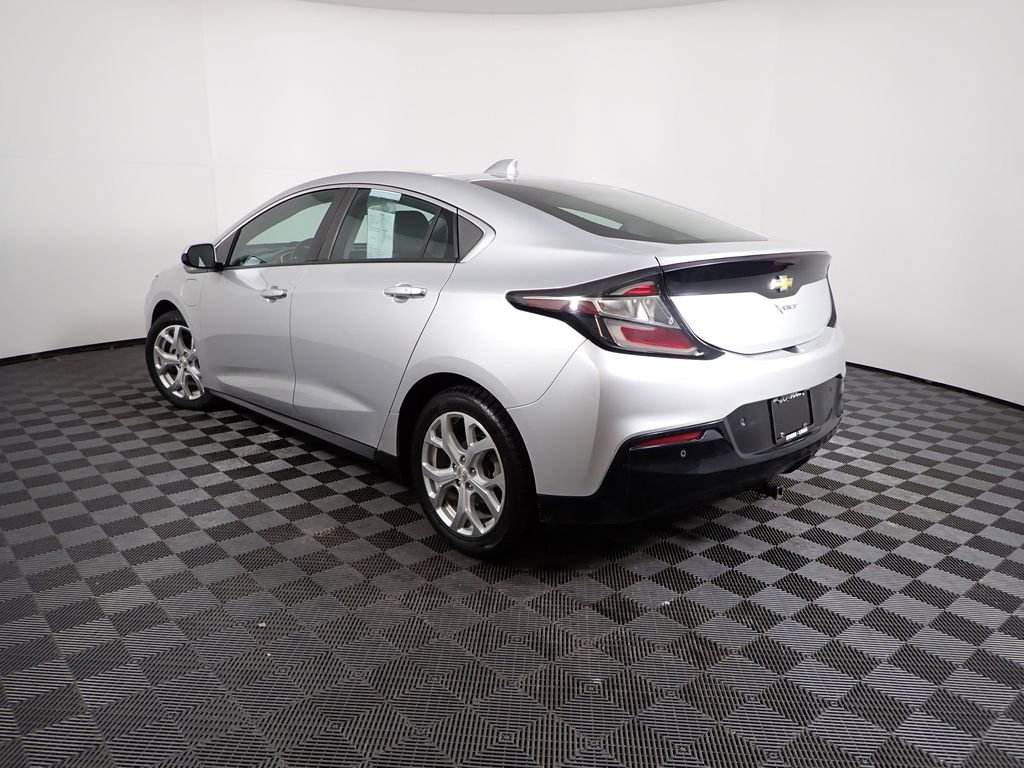 Used 2018 Chevrolet Volt Premier w/ Driver Confidence Package image 11