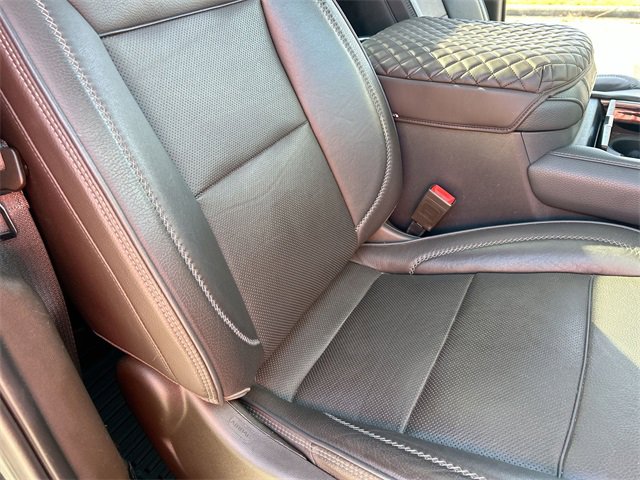 Used 2021 GMC Yukon Denali w/ Denali Premium Package image 30