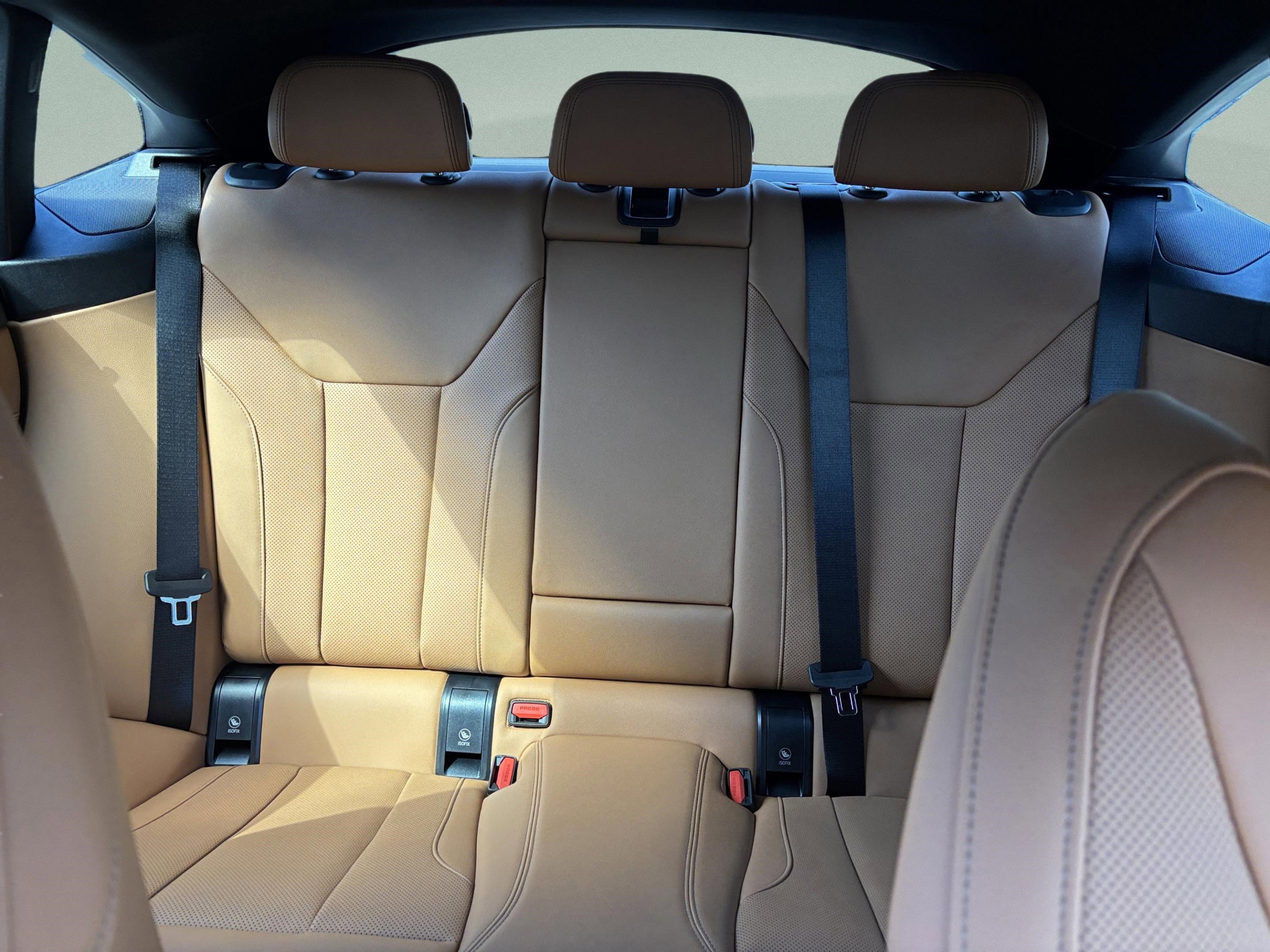 Used 2026 BMW i4 eDrive40 w/ Premium Package image 28