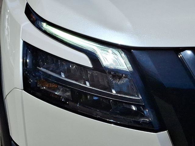 Certified 2024 Nissan Pathfinder Rock Creek AWD/4WD image 10
