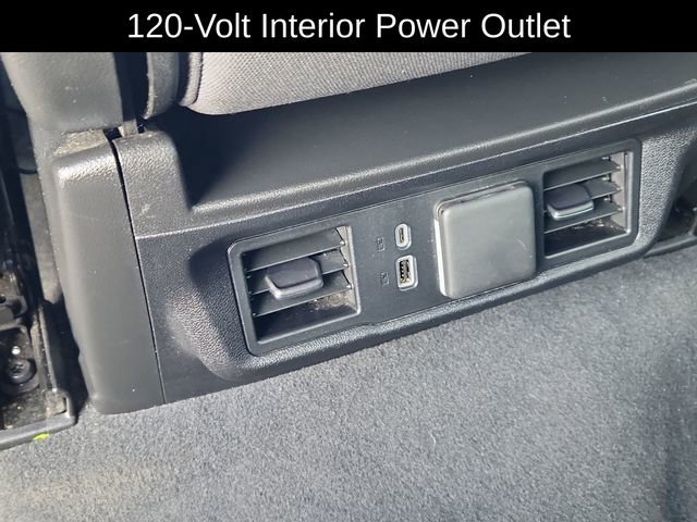 Used 2025 Chevrolet Silverado 2500 LT w/ Convenience Package image 30