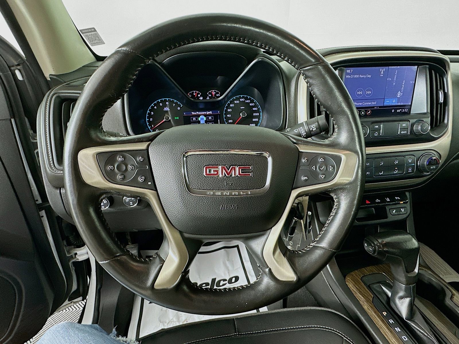 Used 2019 GMC Canyon Denali image 12