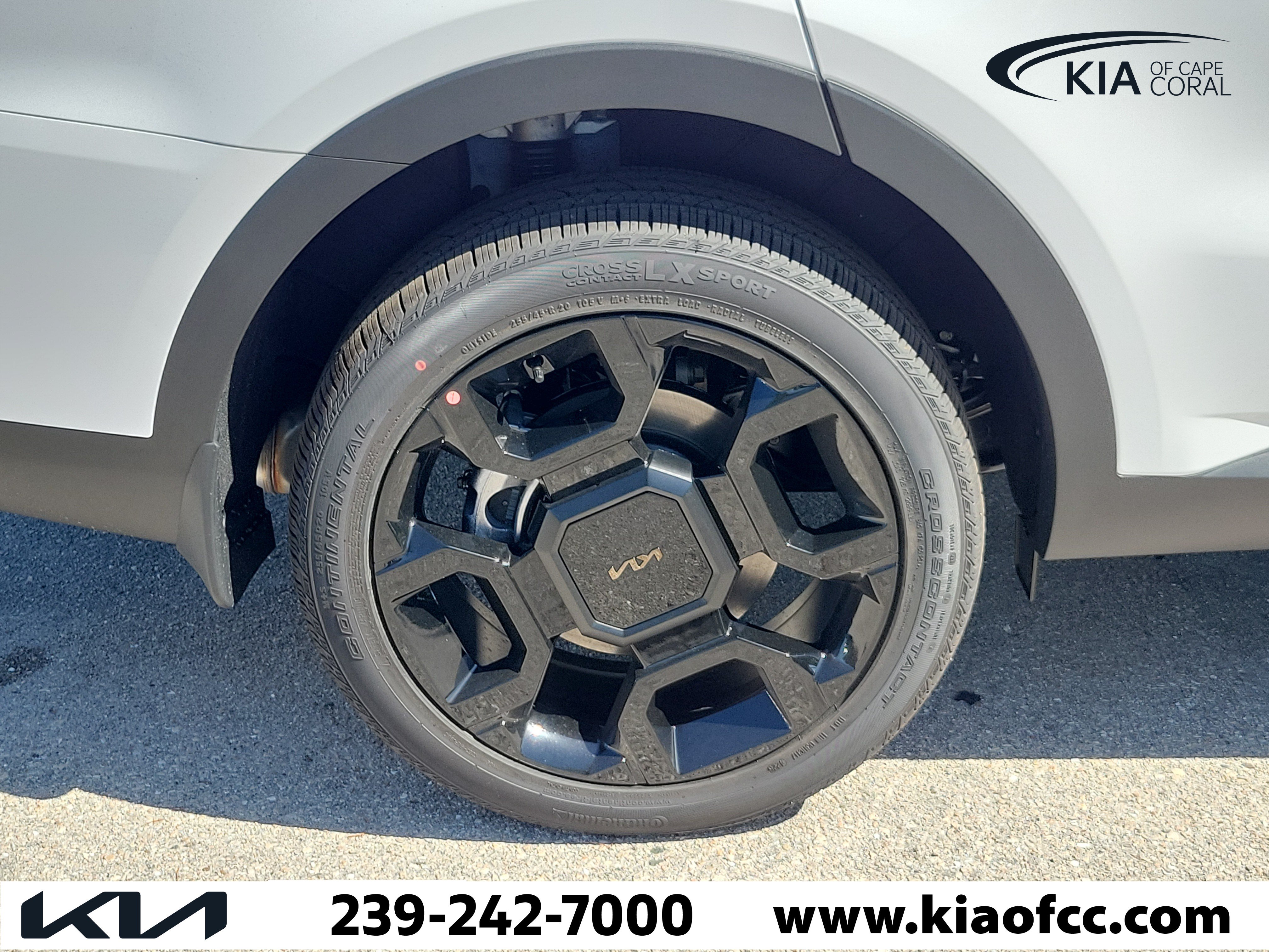 New 2026 Kia Sorento SX Prestige w/ Olive Brown Leather Package AWD/4WD image 9