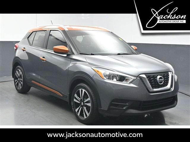 Used 2019 Nissan Kicks SV image 1