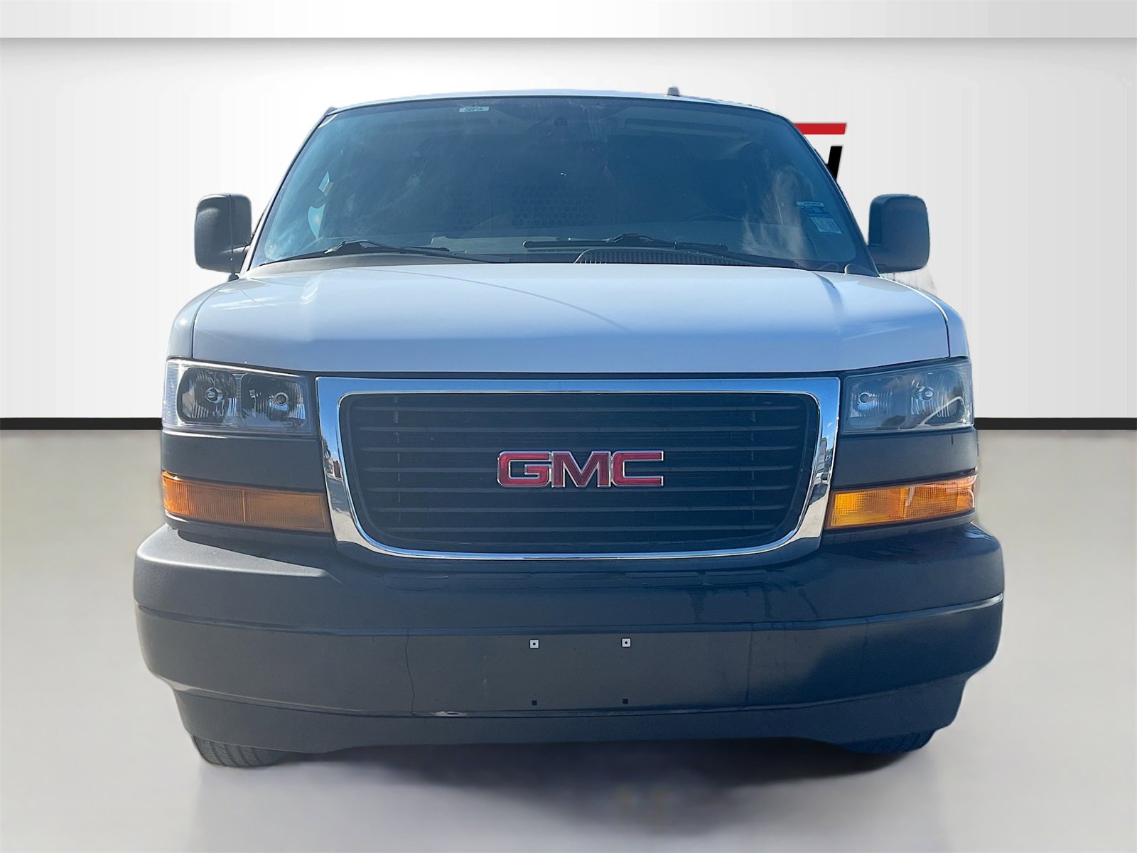 Used 2023 GMC Savana 2500 Extended w/ Driver Convenience Package image 2