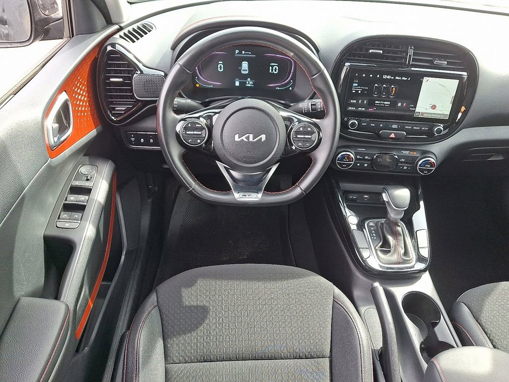 Used 2023 Kia Soul GT-Line image 12