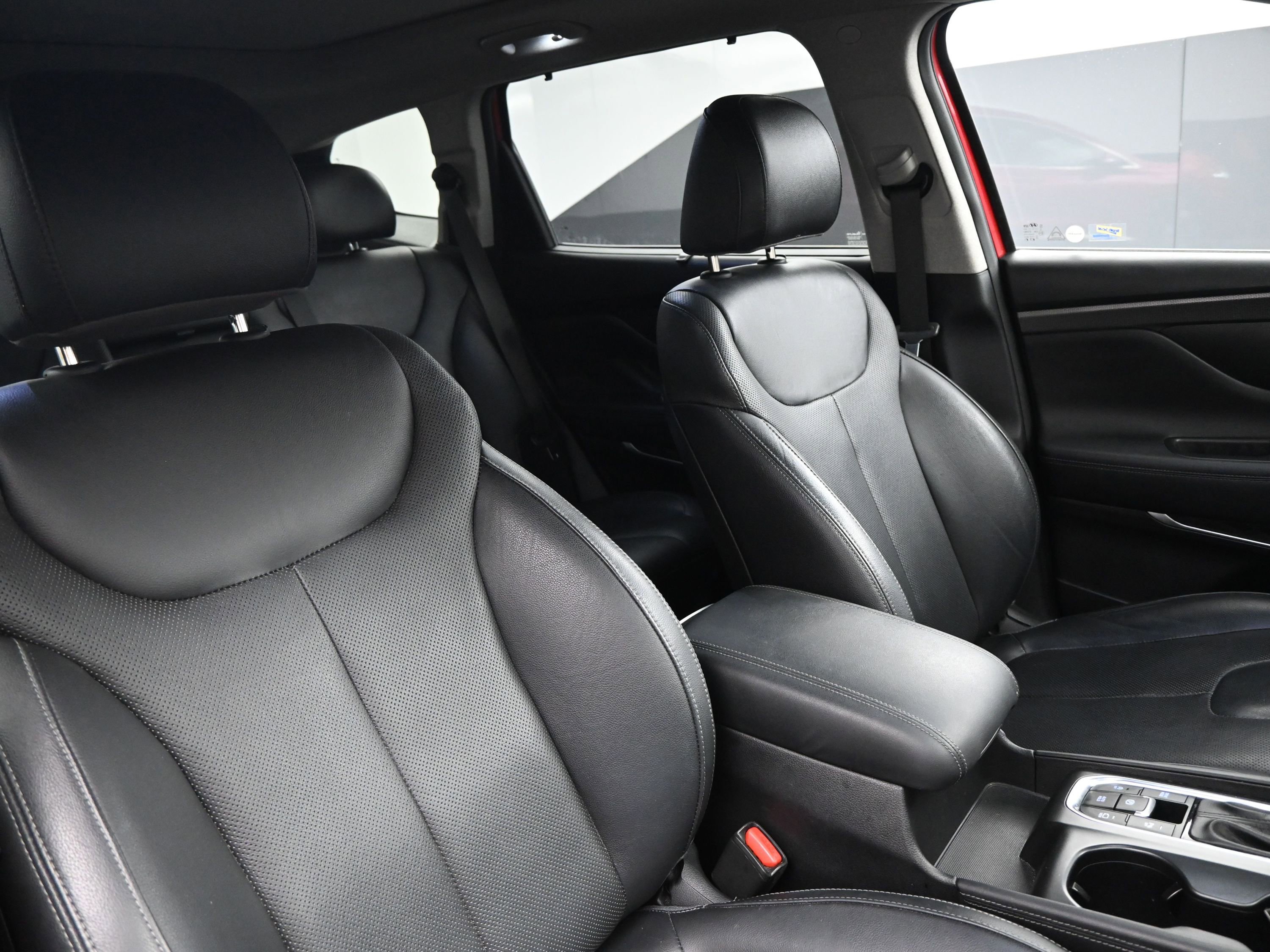 Used 2020 Hyundai Santa Fe Limited image 17