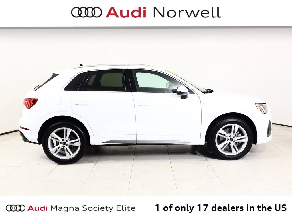 Used 2024 Audi Q3 2.0T Premium w/ Convenience Package image 19
