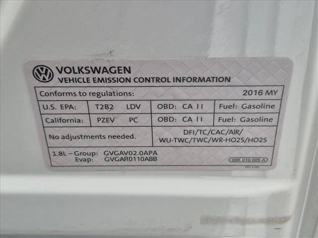Used 2016 Volkswagen Golf S FWD image 23