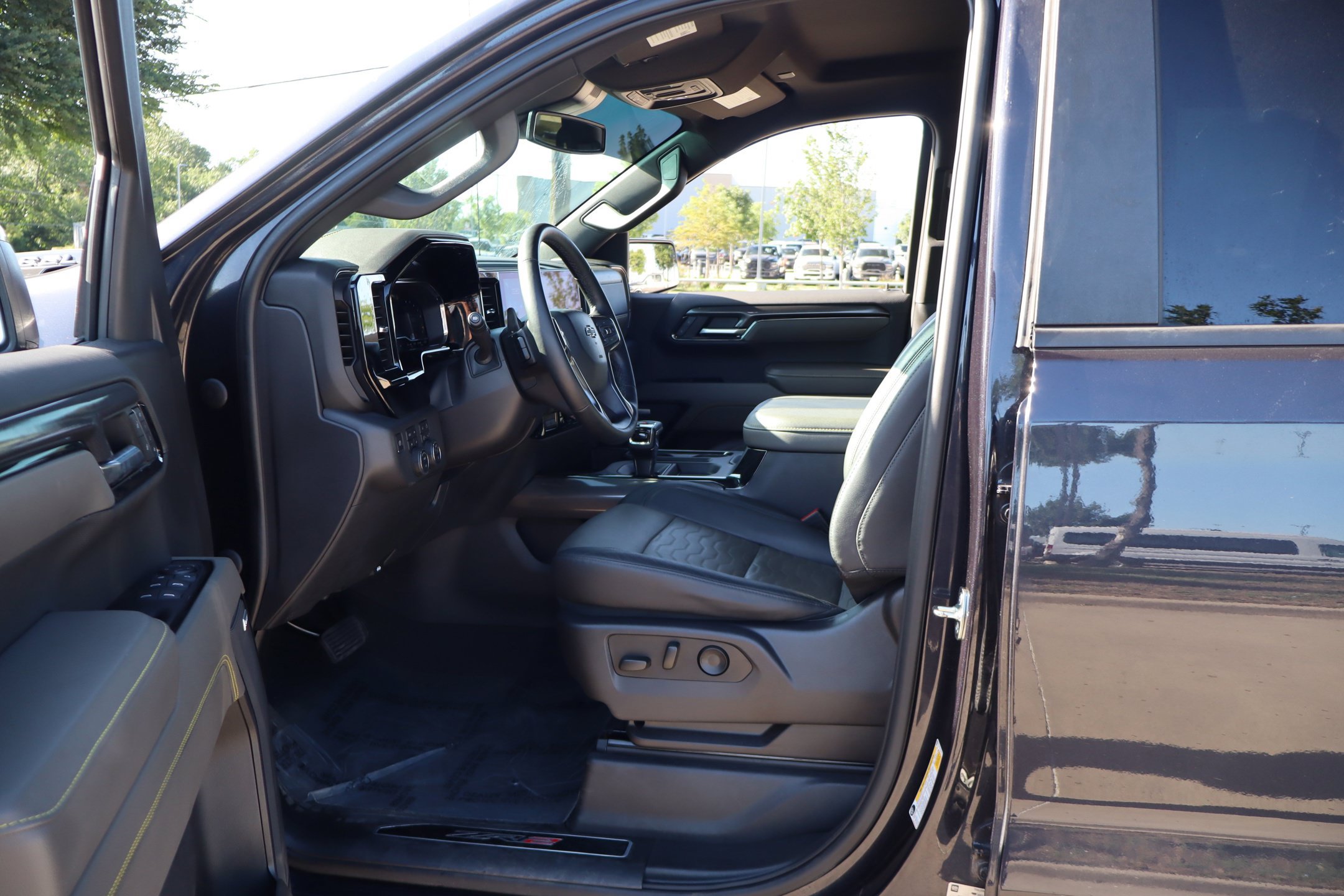 Used 2023 Chevrolet Silverado 1500 ZR2 AWD/4WD image 28