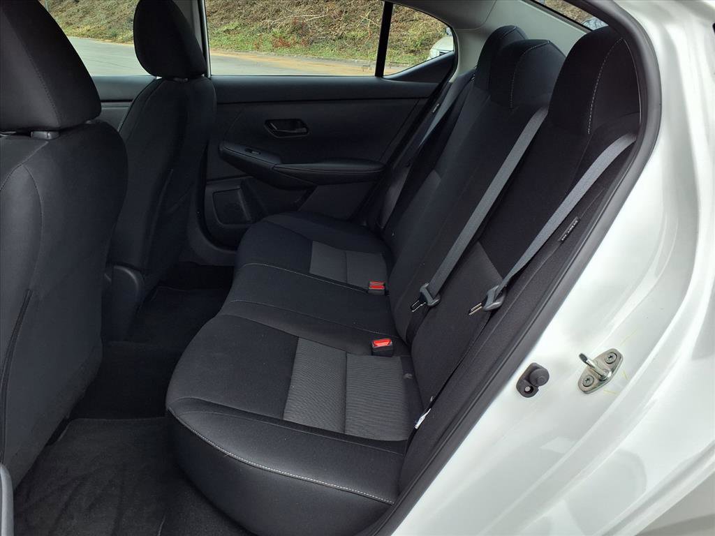 Used 2025 Nissan Sentra SV image 11