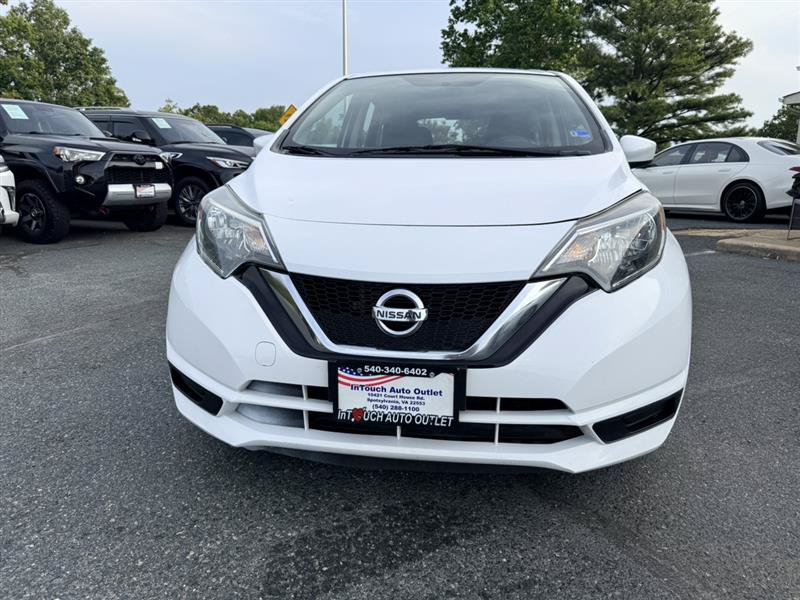 Used 2017 Nissan Versa Note SV FWD image 2