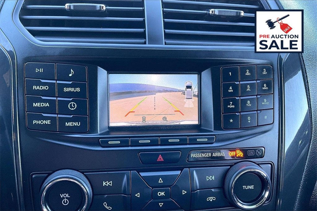 Used 2018 Ford Explorer XLT image 21