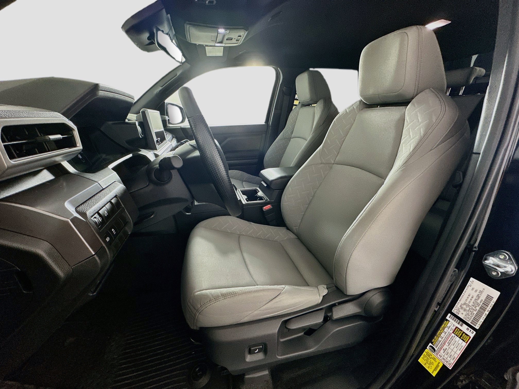 Used 2026 Toyota Tacoma SR5 AWD/4WD image 13