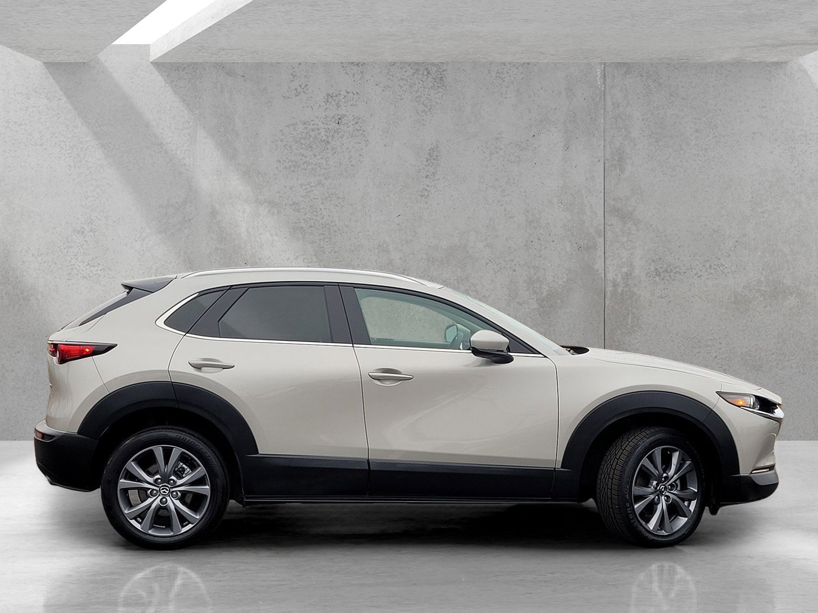 Used 2024 MAZDA CX-30 AWD 2.5 S w/ Premium Package image 3