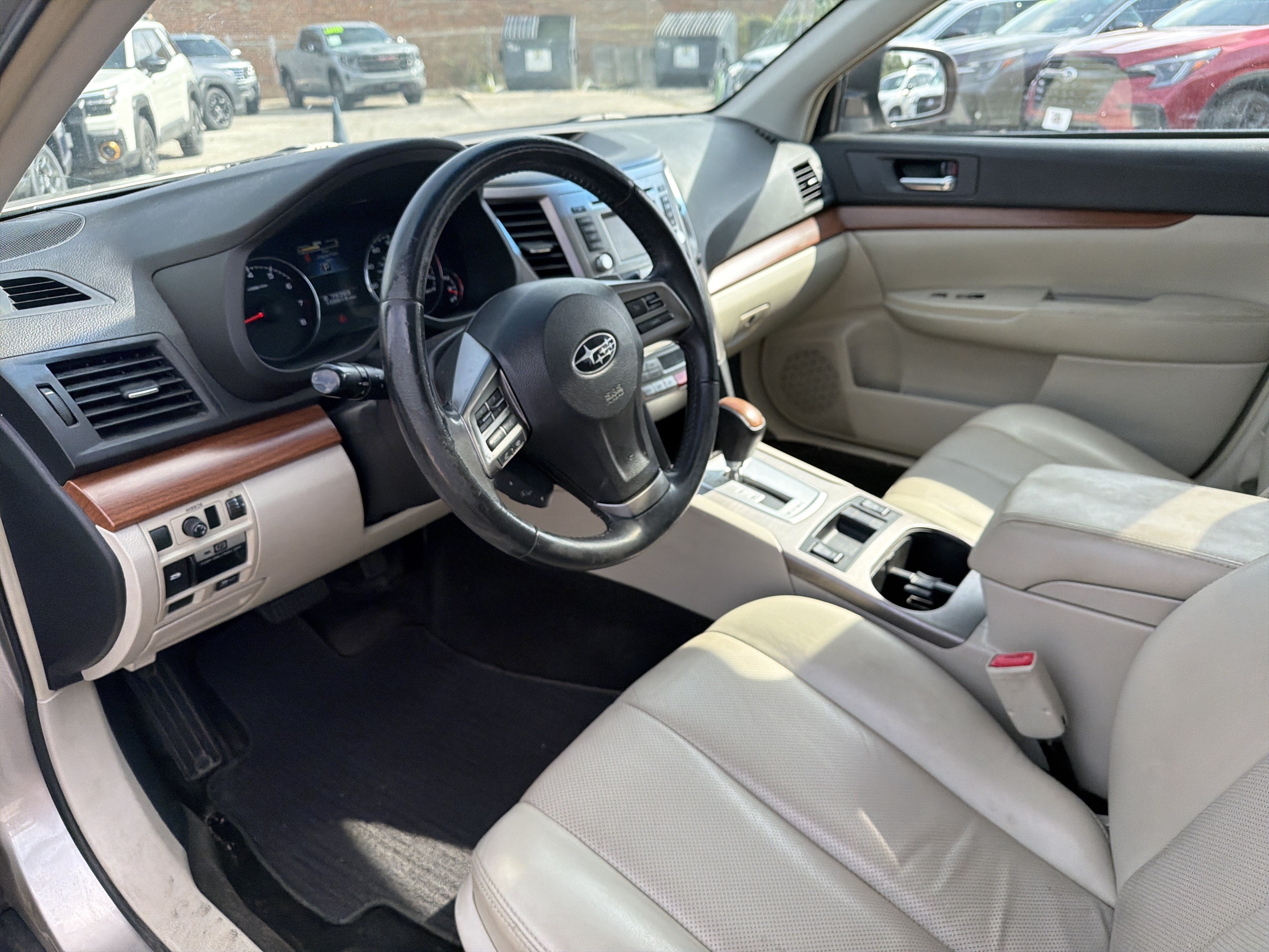 Used 2014 Subaru Outback 2.5i Limited w/ Moonroof Package AWD/4WD image 24
