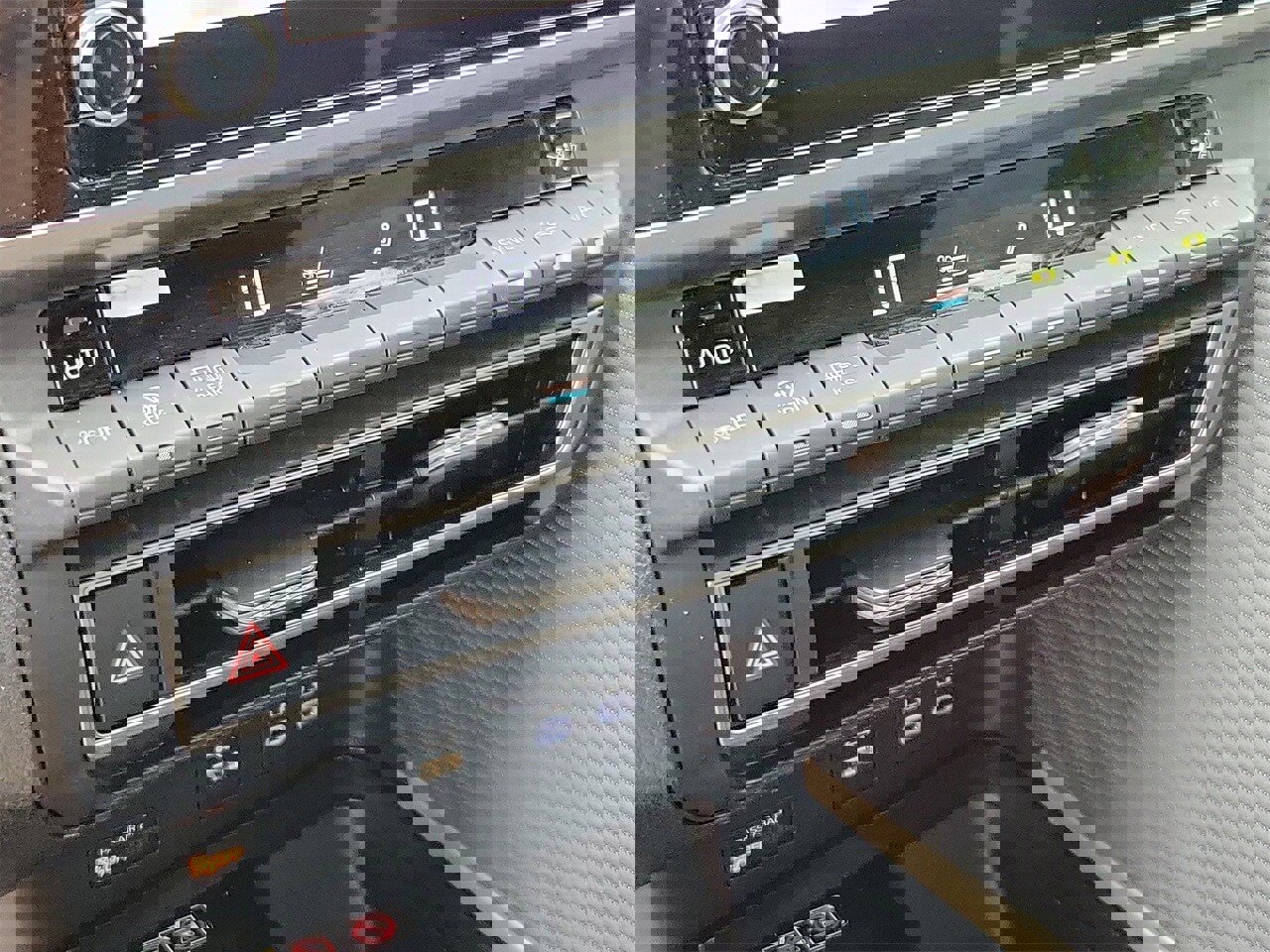 Used 2025 Toyota Camry SE image 26