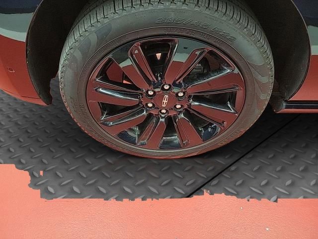 Used 2024 Lincoln Navigator Reserve image 11