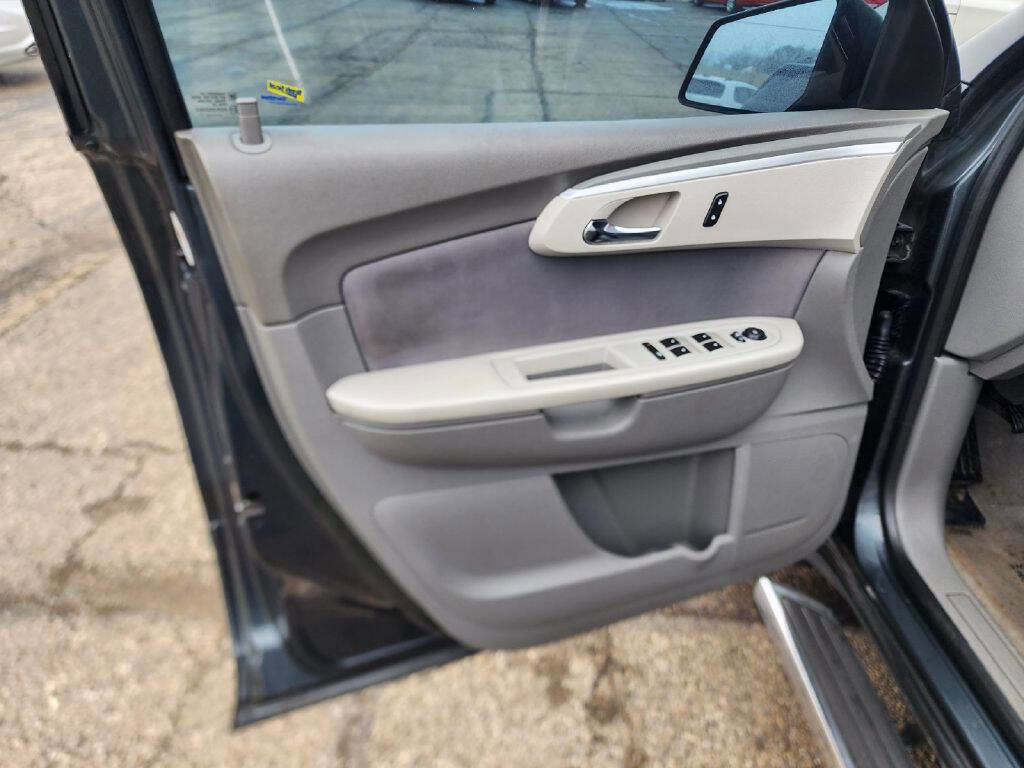 Used 2011 Chevrolet Traverse LS AWD/4WD image 8