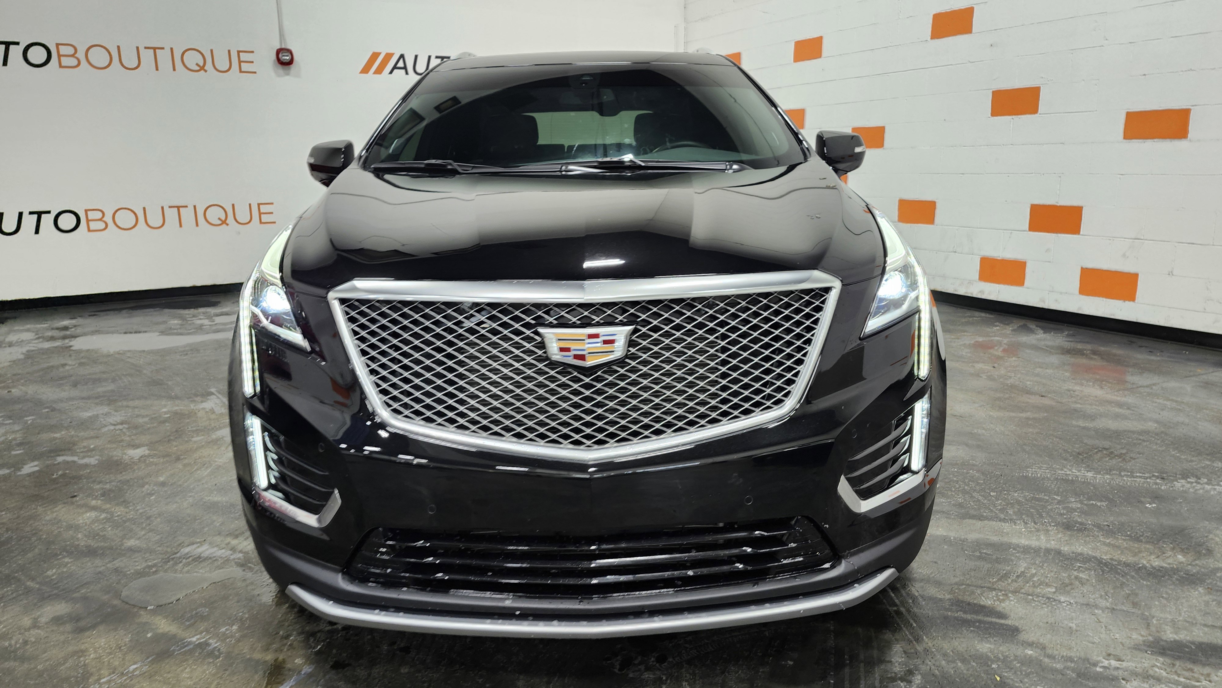Used 2025 Cadillac XT5 Premium Luxury image 12