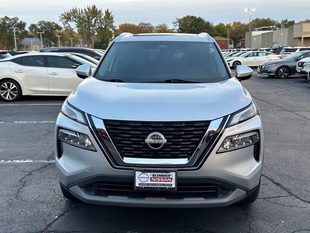 Certified 2022 Nissan Rogue SV w/ SV Premium Package AWD/4WD image 2