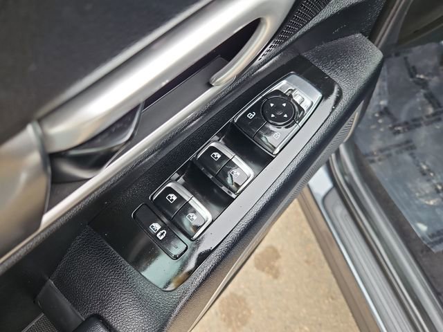 Used 2022 Kia Telluride S AWD/4WD image 25