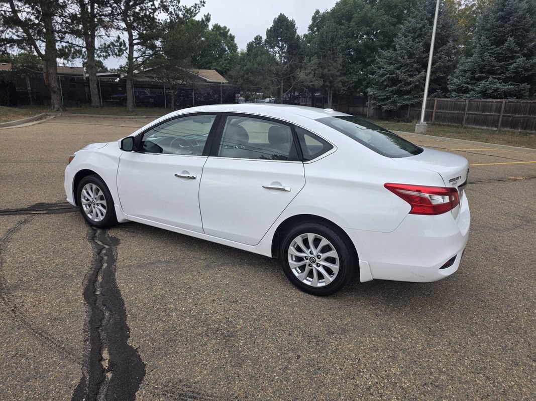 Used 2016 Nissan Sentra SV w/ Style Package FWD image 3