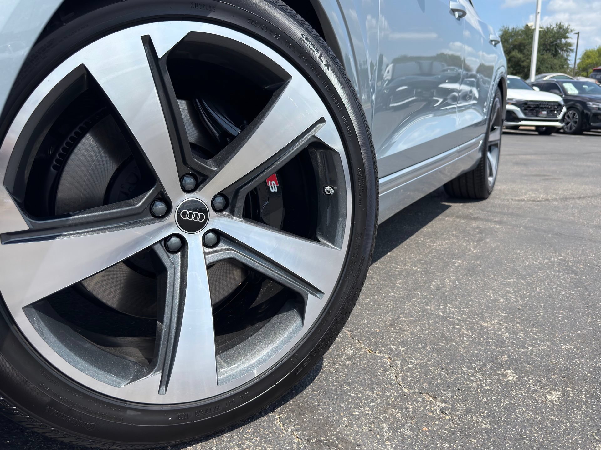 New 2026 Audi SQ8 Prestige AWD/4WD image 6