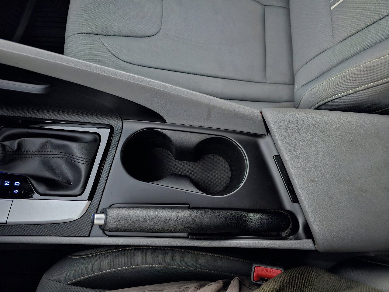 Used 2022 Hyundai Elantra SEL image 52