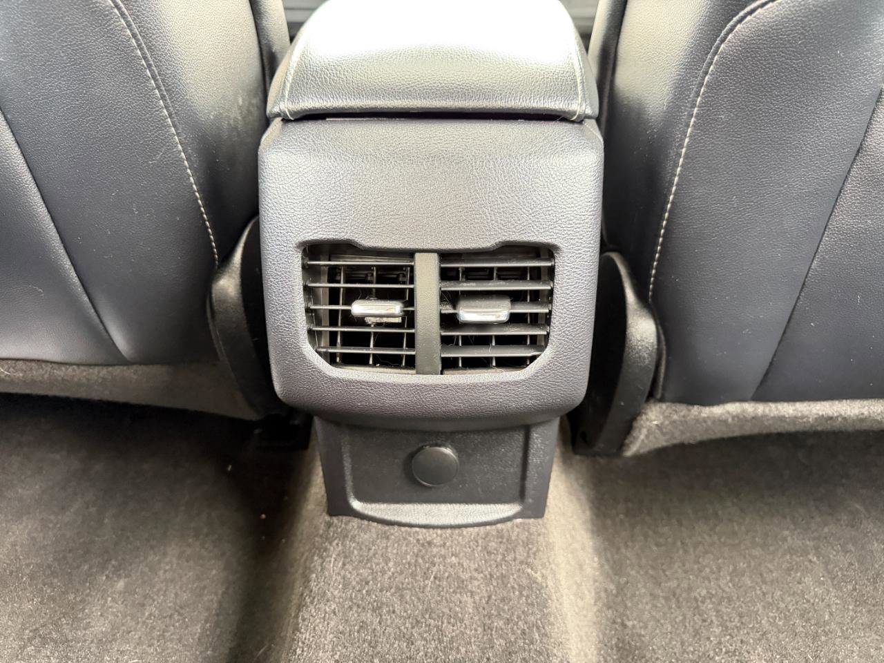 Used 2019 Ford Fusion Energi Titanium FWD image 30