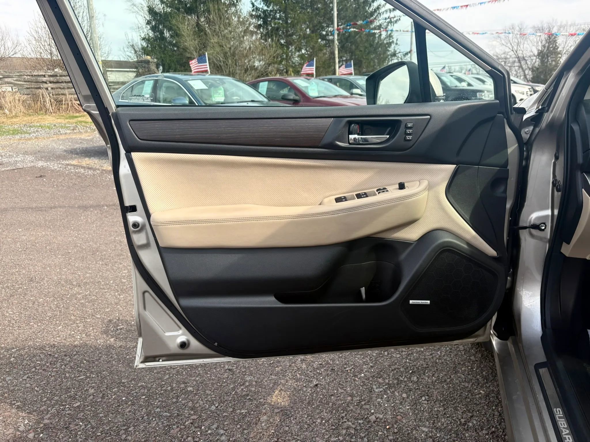 Used 2015 Subaru Legacy 2.5i Limited image 11