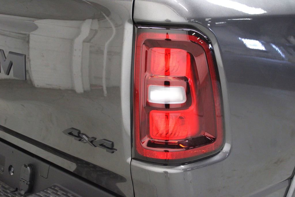 New 2026 RAM 1500 4x4 Crew Cab image 39