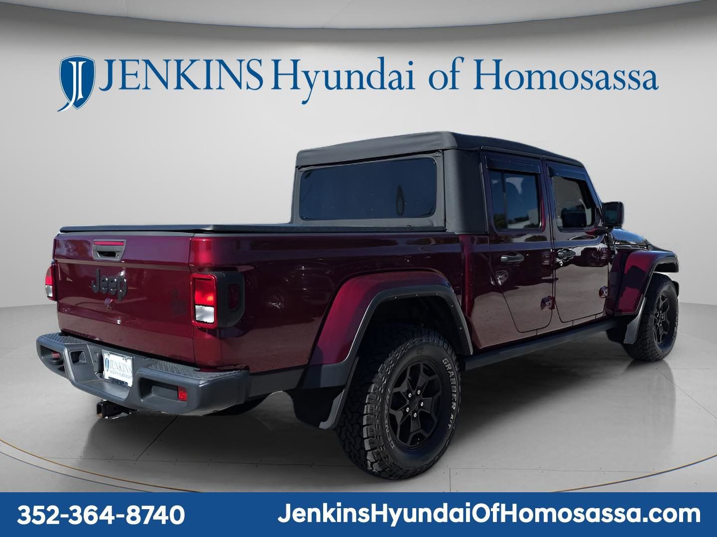 Used 2021 Jeep Gladiator Sport image 2